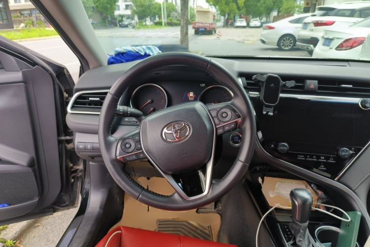 Used Toyota Camry 2019 2.5S FENGSHANG Version China V Standard Steering Wheel