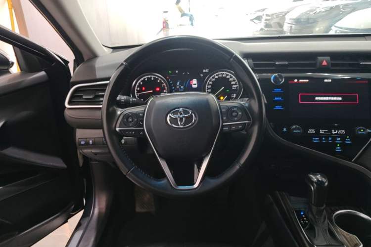 Used Toyota Camry 2019 2.5G Luxury Edition China VI Standard Steering Wheel