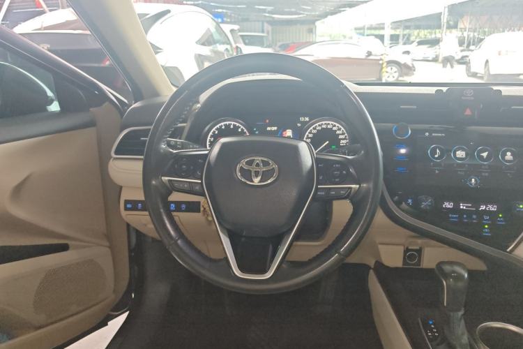 Used Toyota Camry 2019 2.0G Luxury Edition China VI Standard Steering Wheel