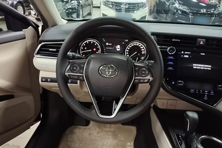 Used Toyota Camry 2019 2.5G Luxury Edition China VI Standard Steering Wheel