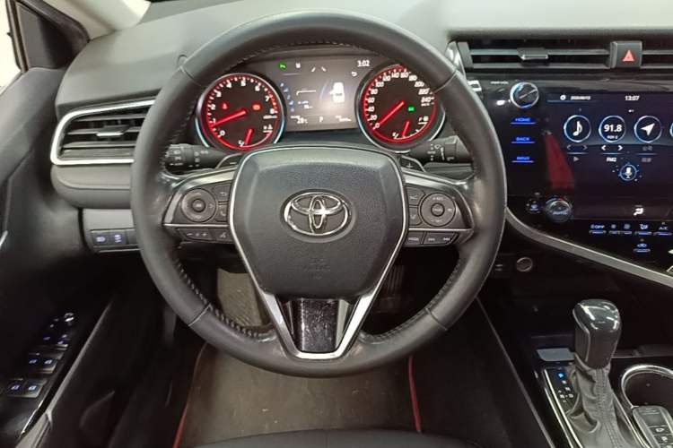 Used Toyota Camry 2019 2.0S FENGSHANG Version China V Standard Steering Wheel
