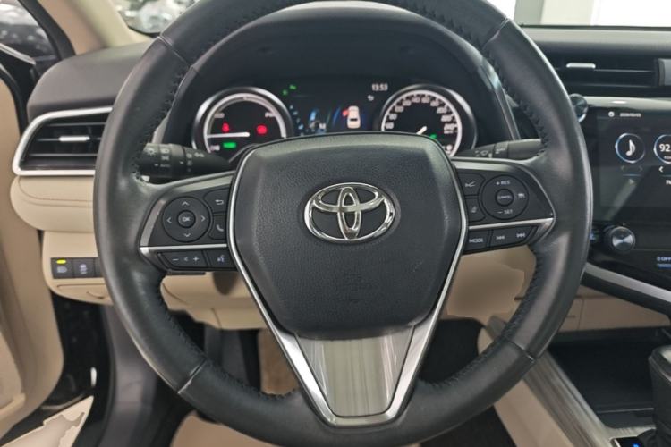 Used Toyota Camry 2019 Revised Version Dual-Engine 2.5 HG Luxury Edition Steering Wheel