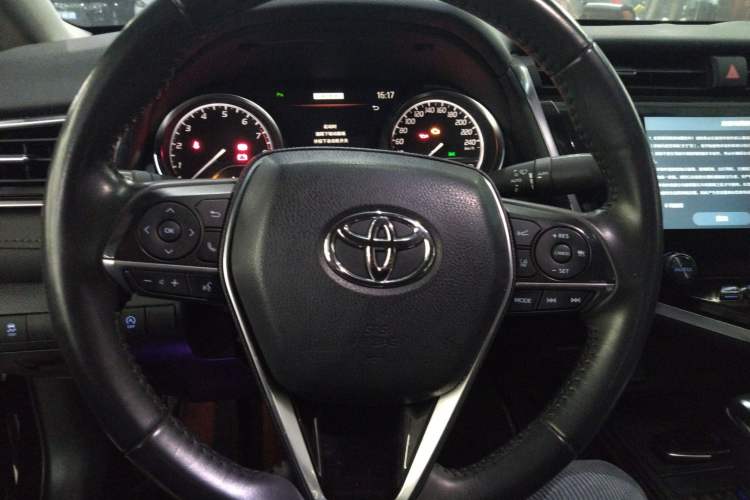 Used Toyota Camry 2019 Revised Version 2.0G Luxury Edition Steering Wheel
