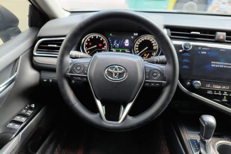 Used Toyota Camry 2019 2.5G Luxury Edition China VI Standard Steering Wheel