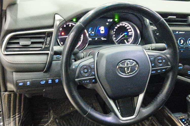 Used Toyota Camry 2019 2.5G Luxury Edition China VI Standard Steering Wheel