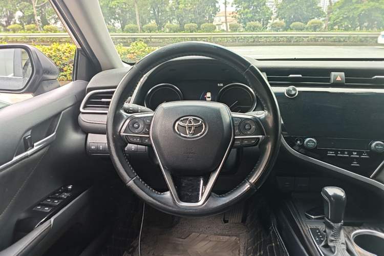 Used Toyota Camry 2019 2.0G Luxury Edition China VI Standard Steering Wheel