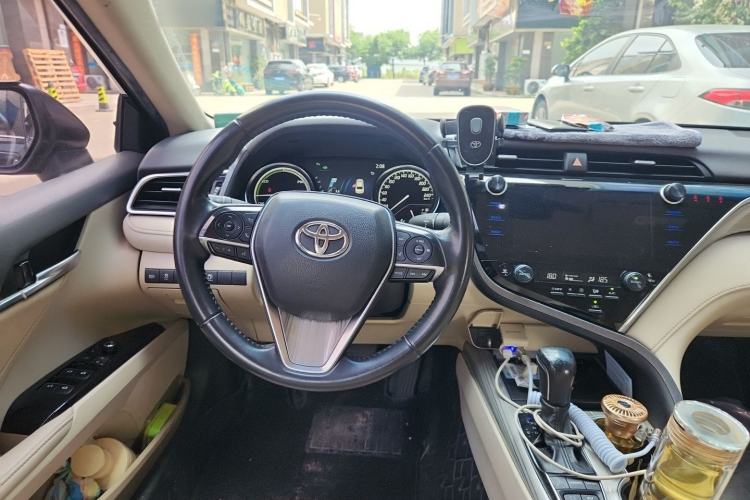 Used Toyota Camry 2019 Dual-Engine 2.5 HG Luxury Edition China V Standard Steering Wheel