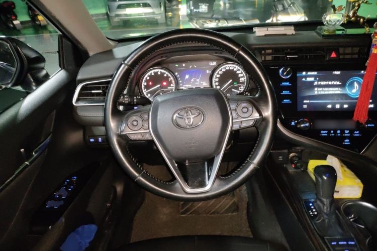 Used Toyota Camry 2019 2.5G Luxury Edition China VI Standard Steering Wheel