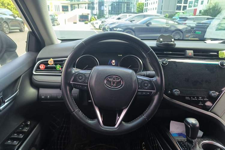 Used Toyota Camry 2019 Revised Version 2.0G Luxury Edition Steering Wheel