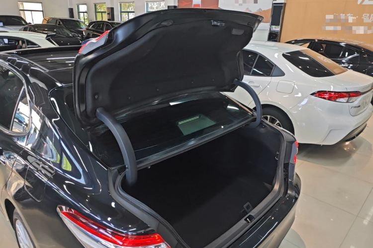 Used Toyota Camry 2019 2.5G Luxury Edition China VI Standard Trunk