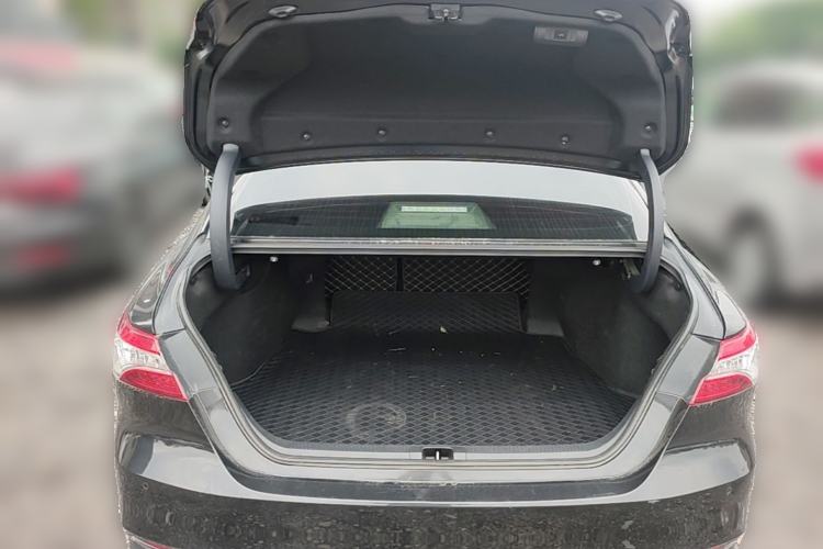 Used Toyota Camry 2019 2.5G Luxury Edition China VI Standard Trunk