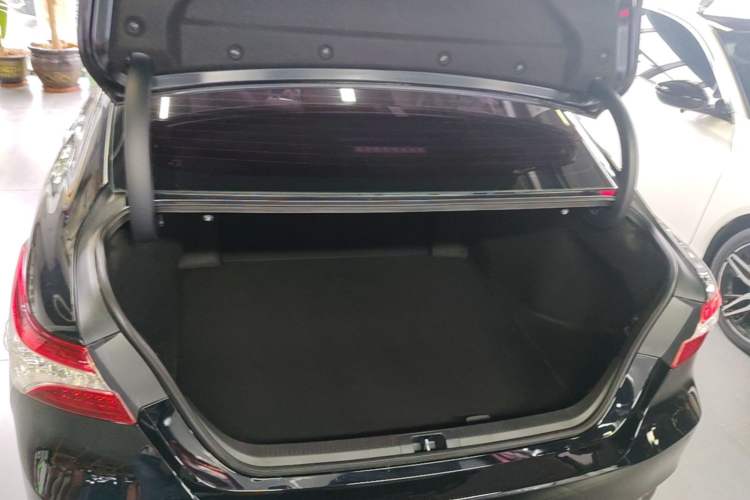 Used Toyota Camry 2019 2.5G Luxury Edition China V Standard Trunk