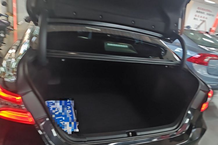 Used Toyota Camry 2019 2.5G Luxury Edition China VI Standard Trunk