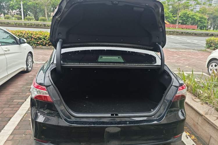 Used Toyota Camry 2019 2.0G Luxury Edition China VI Standard Trunk