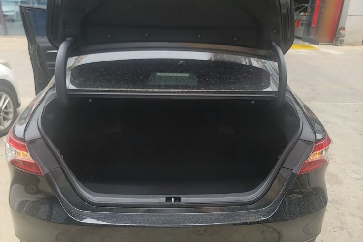 Used Toyota Camry 2019 2.5G Luxury Edition China VI Standard Trunk