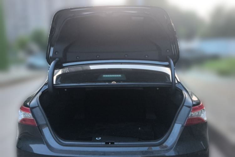Used Toyota Camry 2019 2.5G Luxury Edition China VI Standard Trunk