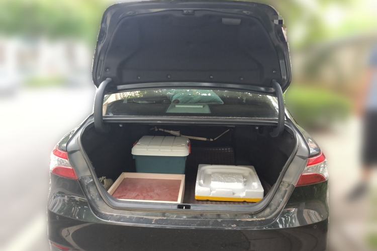 Used Toyota Camry 2019 Revised Version 2.0G Luxury Edition Trunk