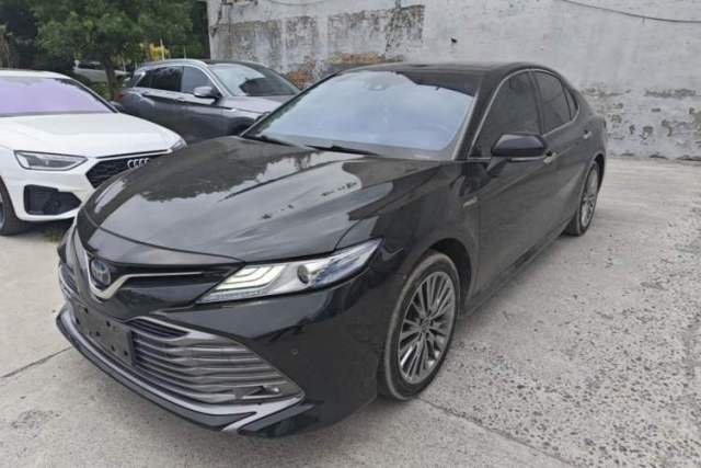 Toyota Camry 2019 Revised Version Dual-Engine 2.5 HG Luxury Edition с пробегом