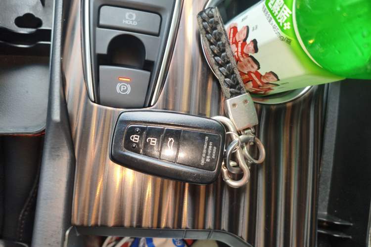 Used Toyota Camry 2019 2.0G Luxury Edition China V Standard Vehicle Key
