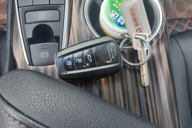 Used Toyota Camry 2019 Revised Version 2.5G Luxury Edition Vehicle Key