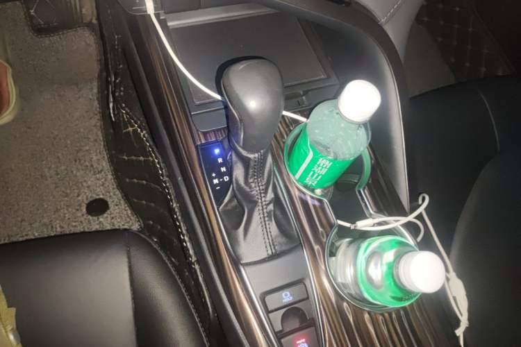 Used Toyota Camry 2019 Revised Version 2.0G Luxury Edition Vehicle Key