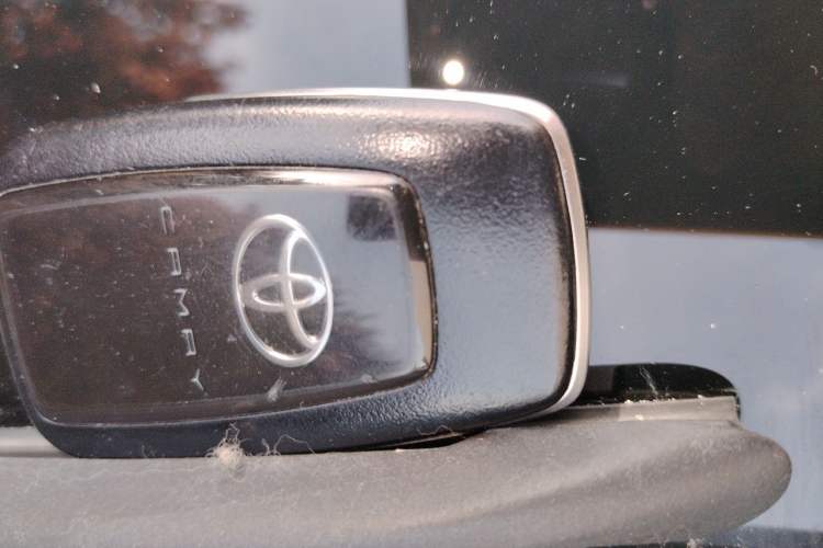 Used Toyota Camry 2019 Revised Version 2.5G Luxury Edition Vehicle Key