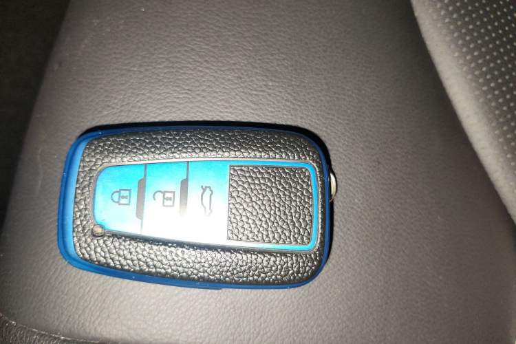 Used Toyota Camry 2019 2.0G Luxury Edition China VI Standard Vehicle Key