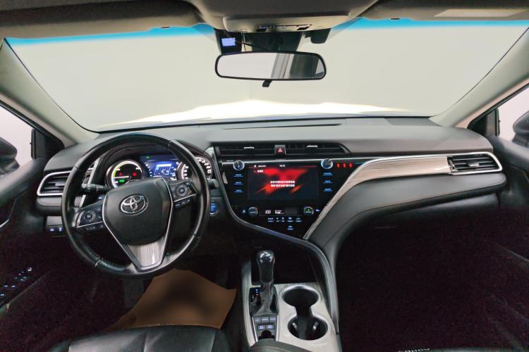 Used Toyota Camry 2019 Dual-Engine 2.5 HG Luxury Edition China V Standard Center Console