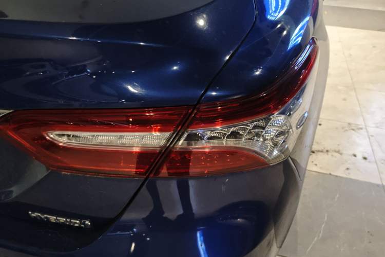 Used Toyota Camry 2019 Dual-Engine 2.5 HG Luxury Edition China VI Standard Exterior 3