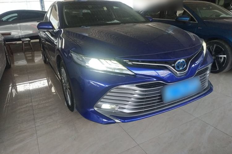 Used Toyota Camry 2019 Dual-Engine 2.5 HG Luxury Edition China VI Standard Front Right 45 Deg
