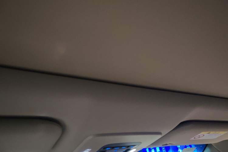 Used Toyota Camry 2019 Dual-Engine 2.5 HG Luxury Edition China VI Standard Headliner