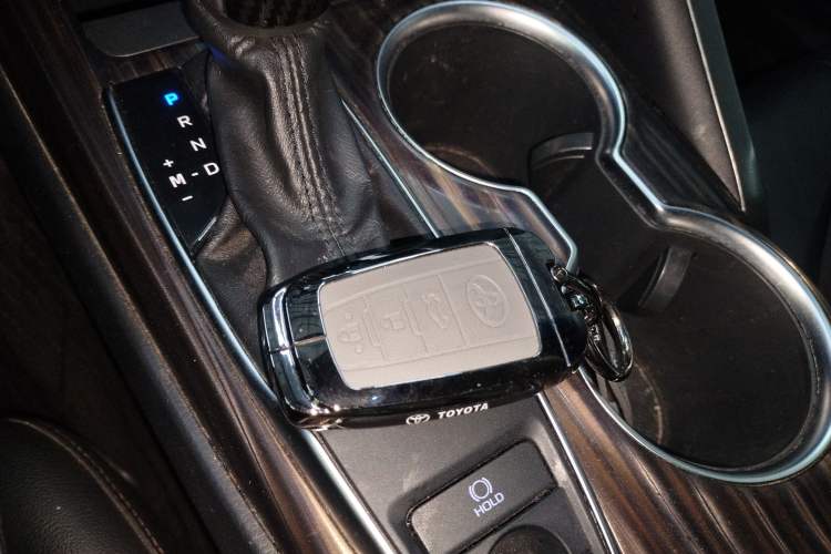 Used Toyota Camry 2019 2.0G Luxury Edition China VI Standard Interior 1