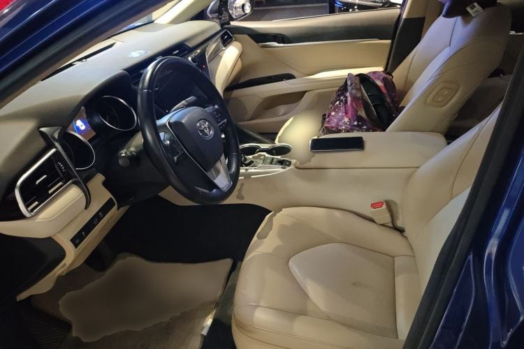 Used Toyota Camry 2019 Dual-Engine 2.5 HG Luxury Edition China VI Standard Left Front Seat