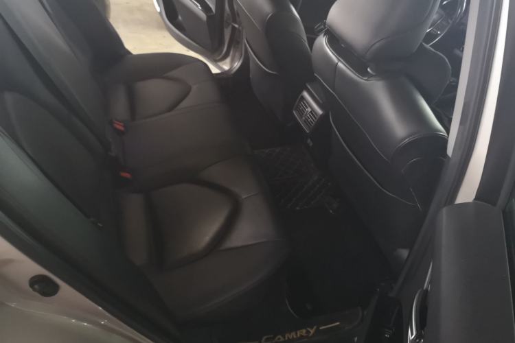 Used Toyota Camry 2019 2.0G Luxury Edition China VI Standard Left Rear Seat