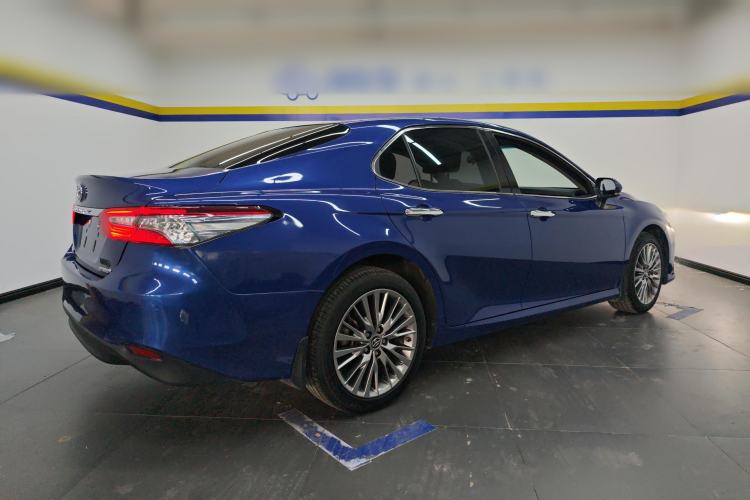 Used Toyota Camry 2019 Dual-Engine 2.5 HG Luxury Edition China V Standard Rear Right 45 Deg