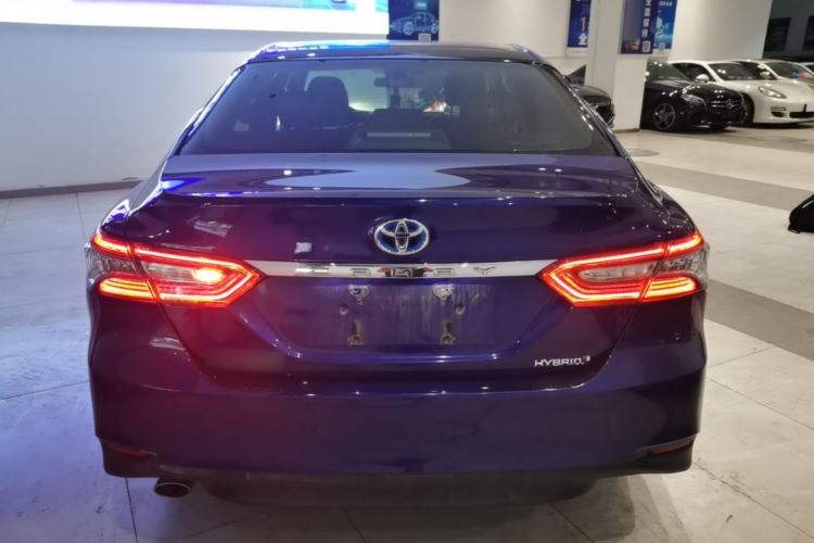 Used Toyota Camry 2019 Dual-Engine 2.5 HG Luxury Edition China VI Standard Rear