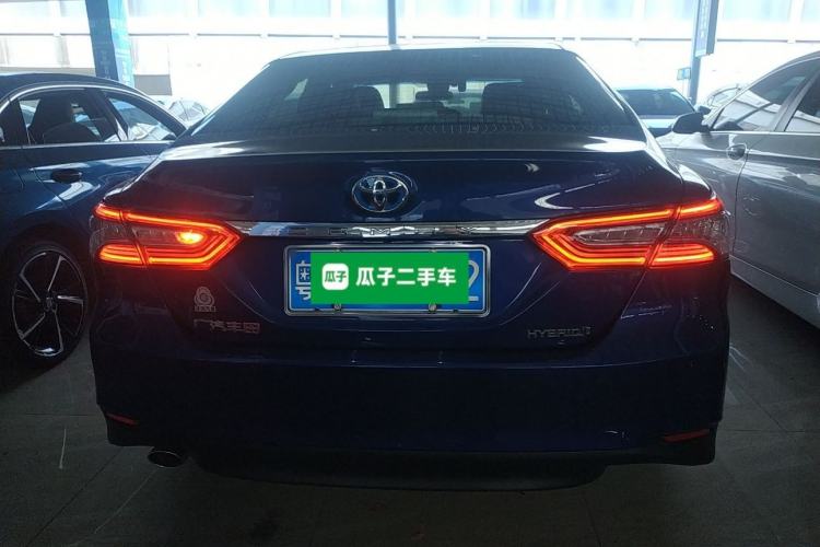 Used Toyota Camry 2019 Dual-Engine 2.5 HG Luxury Edition China VI Standard Rear