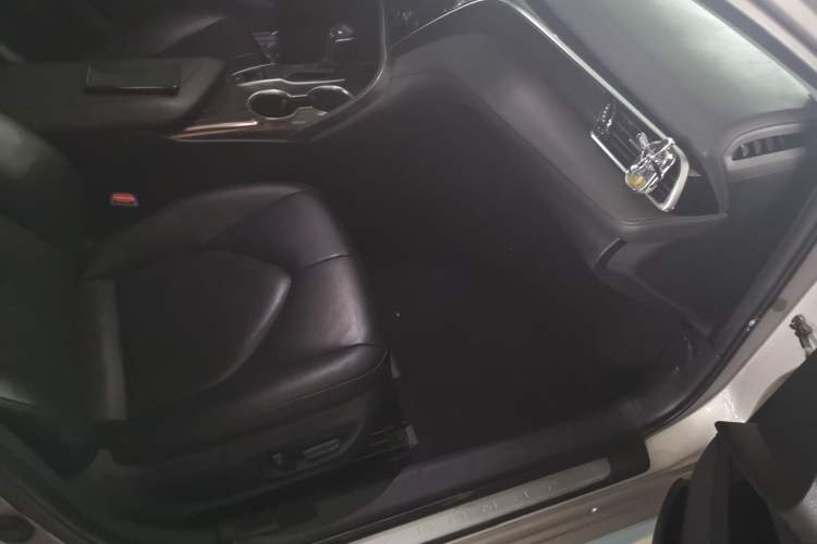 Used Toyota Camry 2019 2.0G Luxury Edition China VI Standard Right Front Seat