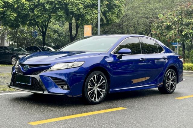 Used Toyota Camry 2019 Dual-Engine 2.5HS FENGSHANG Edition China VI Standard