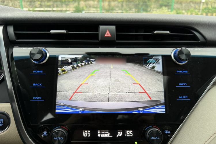 Used Toyota Camry 2019 2.5G Luxury Edition China VI Standard Audio And AC Panel