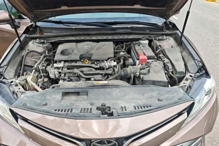 Used Toyota Camry 2019 2.0G Luxury Edition China VI Standard Engine Bay