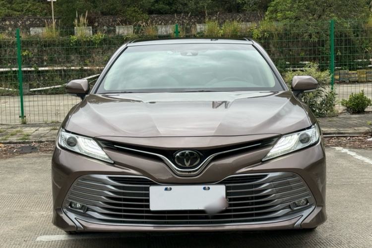 Used Toyota Camry 2019 2.5G Luxury Edition China VI Standard Exterior 1
