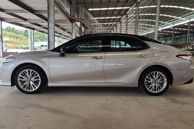 Used Toyota Camry 2019 Revised Version 2.5G Luxury Edition Exterior 3