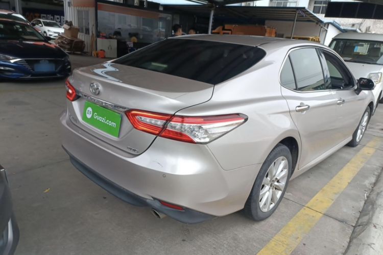 Used Toyota Camry 2019 2.0G Luxury Edition China VI Standard Exterior 5