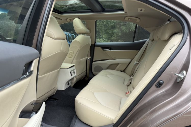 Used Toyota Camry 2019 2.5G Luxury Edition China VI Standard Interior 3