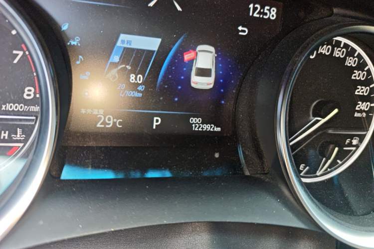 Used Toyota Camry 2019 2.0G Luxury Edition China VI Standard Odometer Close Up