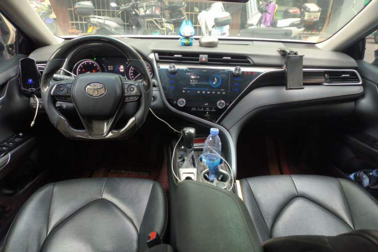 Used Toyota Camry 2019 Revised Version 2.0G Luxury Edition Center Console