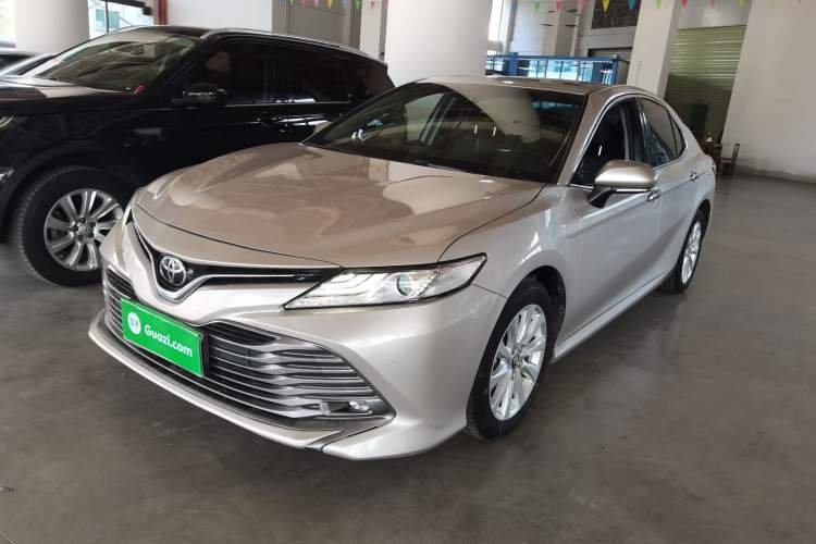 Used Toyota Camry 2019 Revised Version 2.0G Luxury Edition Guazi used car, China used car export, Used car for sale, Used  cars, Cheapest cars for sale