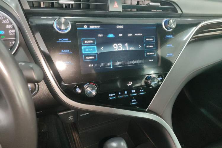Used Toyota Camry 2019 2.5G Luxury Edition China VI Standard Audio And AC Panel