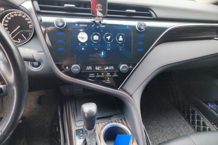 Used Toyota Camry 2019 2.5G Luxury Edition China VI Standard Audio And AC Panel